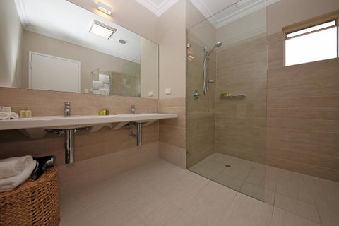 The Marina Hotel - Mindarie - Holiday Jervis Bay 15
