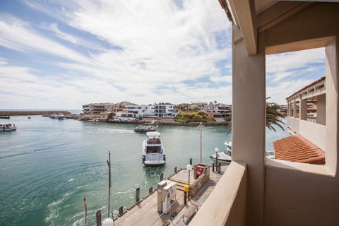The Marina Hotel - Mindarie - Holiday Jervis Bay 2