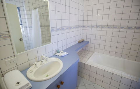 Esplanade Hotel Busselton - Holiday Jervis Bay 16