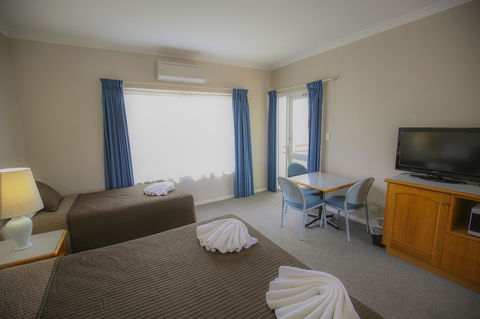 Esplanade Hotel Busselton - Holiday Jervis Bay 43