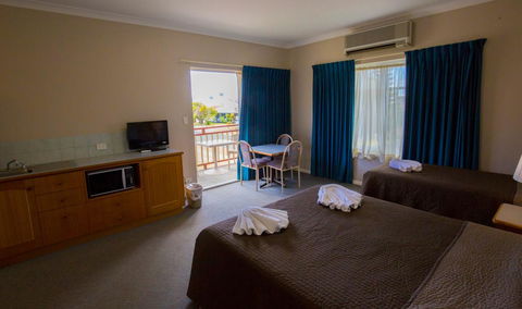 Esplanade Hotel Busselton - Holiday Jervis Bay 15