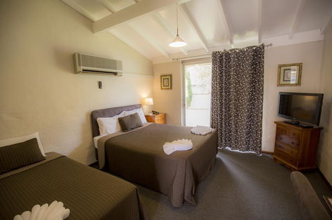 Esplanade Hotel Busselton - Holiday Jervis Bay 40