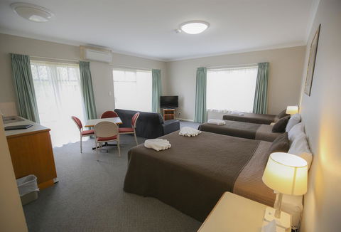 Esplanade Hotel Busselton - Holiday Jervis Bay 35