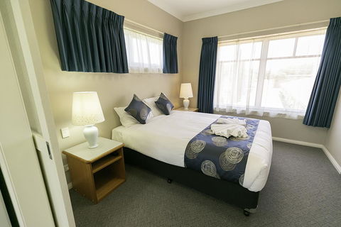 Esplanade Hotel Busselton - Holiday Jervis Bay 1
