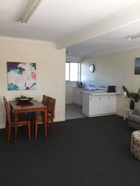 Old Pier Apartments - Holiday Jervis Bay 1