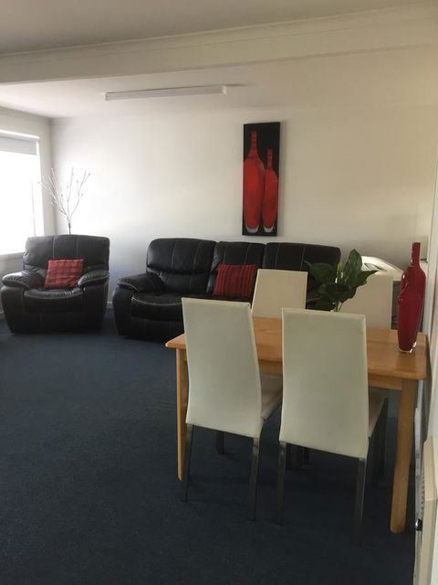 Old Pier Apartments - Holiday Jervis Bay 11