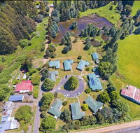 Giants Table and Cottages - Holiday Jervis Bay
