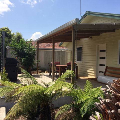 Pinestumps Holiday Home - Holiday Jervis Bay 13