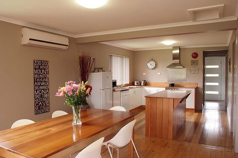 Pinestumps Holiday Home - Holiday Jervis Bay 0