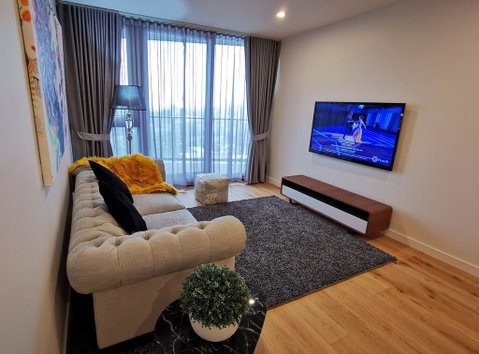 NEW 2 Rooms 2 Baths Apartment In Glen Waverley - Holiday Jervis Bay 2