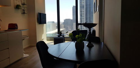 New Stylish Southbank Apartment Close To Crown - Holiday Jervis Bay 0