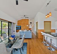 Newcastle Short Stay Apartments - Glebe Road Adamstown - Holiday Jervis Bay