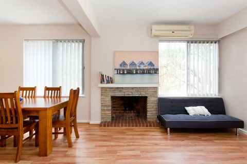 Nights On Broadway - Close To River, UWA & Hospitals - Holiday Jervis Bay 1