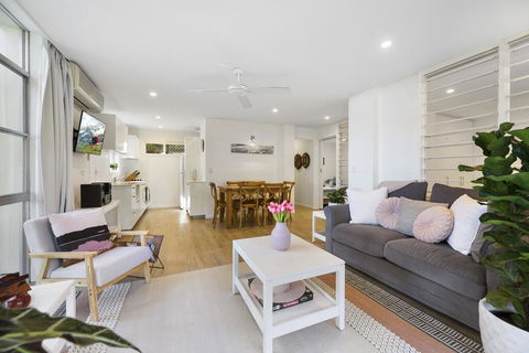 Noosa Heads Beach Comfort - Unit 3 Yaringa, 29 Noosa Drive - Holiday Jervis Bay 1