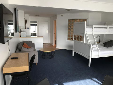 North Pier Hotel - Holiday Jervis Bay 2
