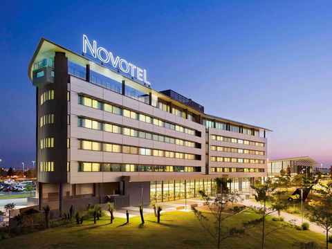 Novotel Brisbane Airport - Holiday Jervis Bay 0