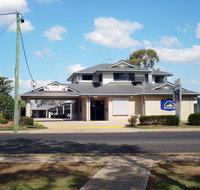 Oakey Motor Inn - Holiday Jervis Bay