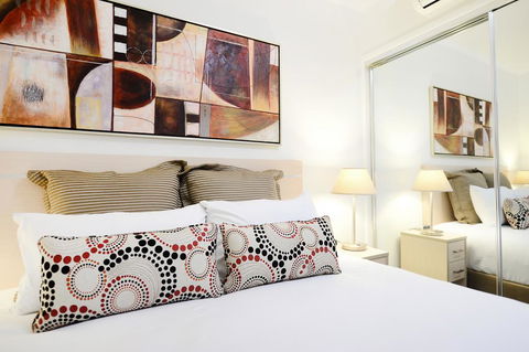 Oaks Moranbah Suites - Holiday Jervis Bay 2