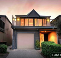 Ocean Grove House with Fantastic Ocean Views - Holiday Jervis Bay