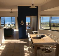 Ocean Views' 4 Ocean Street - air conditioned luxury with beautiful ocean views - Holiday Jervis Bay