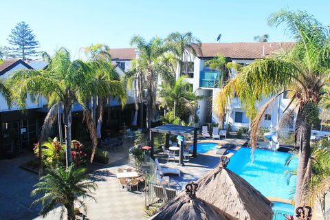 Oceanside Hawks Nest - Holiday Jervis Bay 1