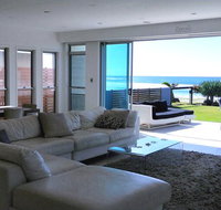 On The Beach - Holiday Jervis Bay