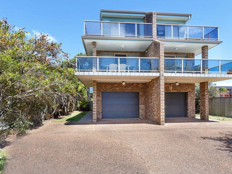 One Street From Main Beach - Holiday Jervis Bay 0