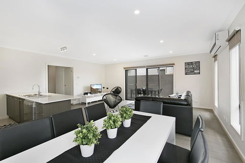 Palm Grove Beach House Dromana - Holiday Jervis Bay 2