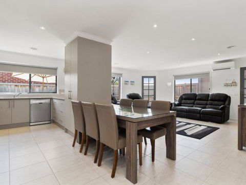 Palmerston - Holiday Jervis Bay 1