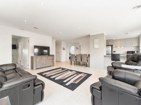 Palmerston - Holiday Jervis Bay 0