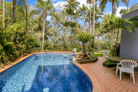 Paringa  -  Private Beachfront Apartments - Holiday Jervis Bay 1