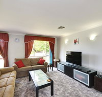 Pet Friendly - Family Holiday Home - Pets Welcome - Holiday Jervis Bay