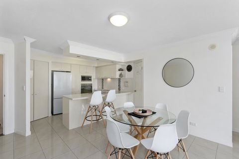 Phoenician Resort Broadbeach - GCLR - Holiday Jervis Bay 3