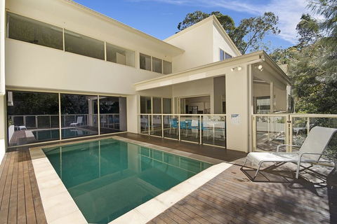 Prestigious House In Little Cove - 4 Baywoods - Holiday Jervis Bay 0