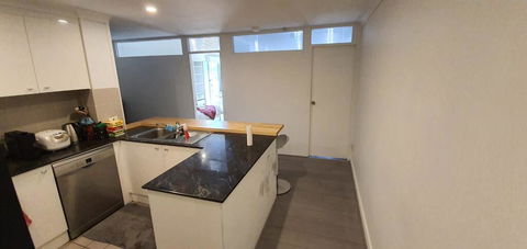 Private Modern Room - Plaza Building- In City Centre! - Holiday Jervis Bay 3