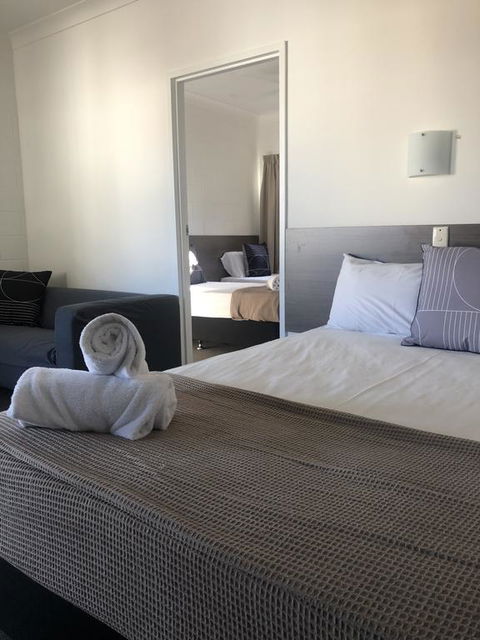 Q Express - Holiday Jervis Bay 2