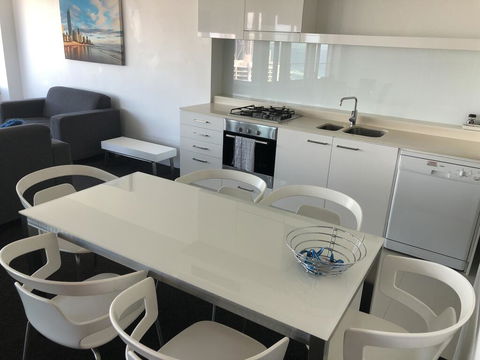 Q1 1 Bedroom Apartment On 30th Floor - Holiday Jervis Bay 0