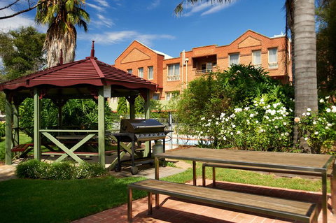 Quest Royal Gardens - Holiday Jervis Bay 2