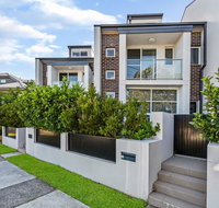 Relax in a Spacious  Modern Townhouse in Asquith - Holiday Jervis Bay