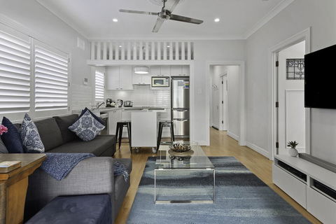 Relaxed Clovelly Beach Home - Parking - Cloey6 - Holiday Jervis Bay 3