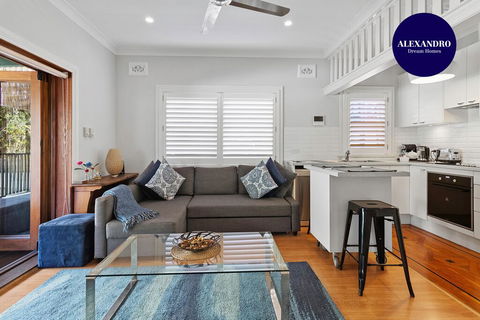 Relaxed Clovelly Beach Home - Parking - Cloey6 - Holiday Jervis Bay 0