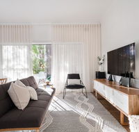 Restful Allawah Retreat near Sydney Airport - Holiday Jervis Bay