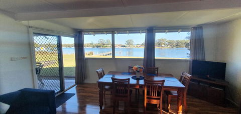 Riverfront Cottage In Booderee National Park At Christians Minde - Holiday Jervis Bay 1
