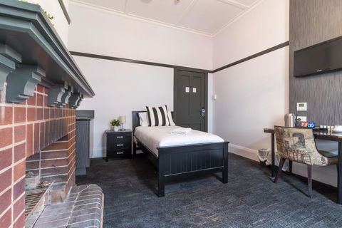 Royal Hotel Ryde - Holiday Jervis Bay 1