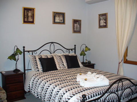 Salter Station. Blanchetown. South Australia - Holiday Jervis Bay 0