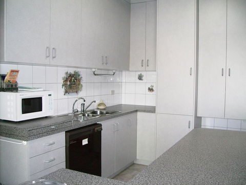 Salter Station. Blanchetown. South Australia - Holiday Jervis Bay 2