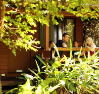Samurai Beach Bungalows - Port Stephens YHA - Holiday Jervis Bay