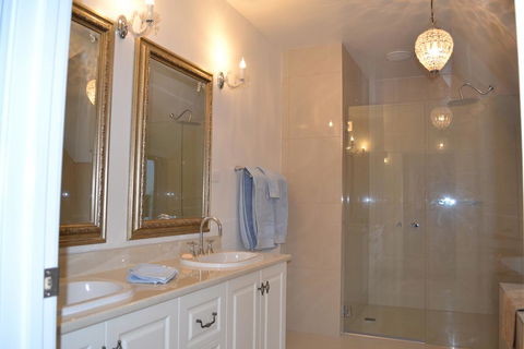 Sapphire Shores Luxury Retreat - Holiday Jervis Bay 3