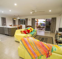 Seas The Day - Holiday Jervis Bay