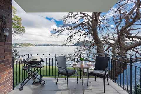 Serene And Stylish Harbourside Apartment - Holiday Jervis Bay 0